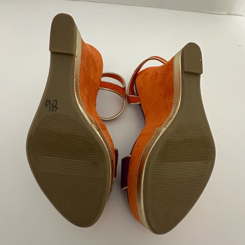 Jennifer Lopez Purple Orange Suede Platform Wedge Sandals Gold Trim Size 6.5 - Picture 9 of 10